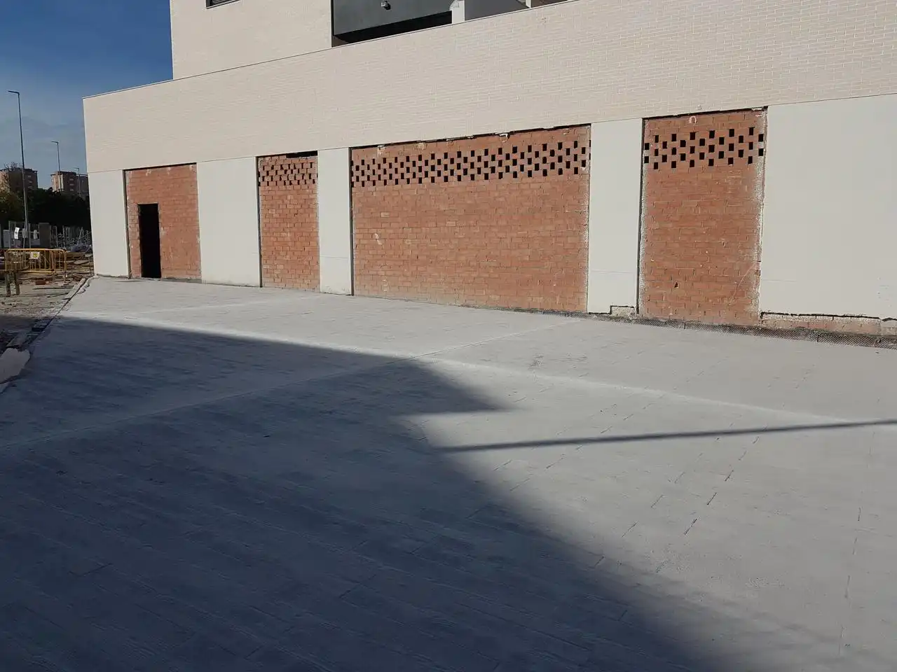 Local comercial de lloguer a Alcalde Jesús Mántaras, imagen 7