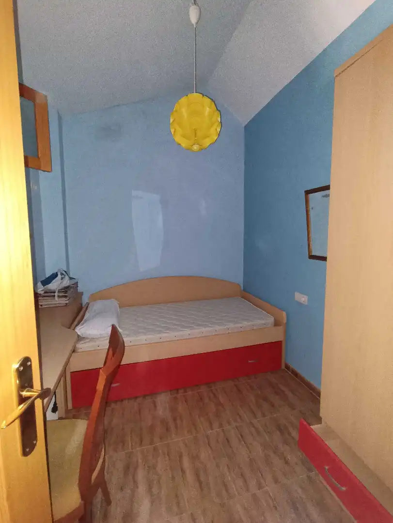 Dormitori de Dúplex en venda en Villanueva de la Serena amb Moblat i Balcó