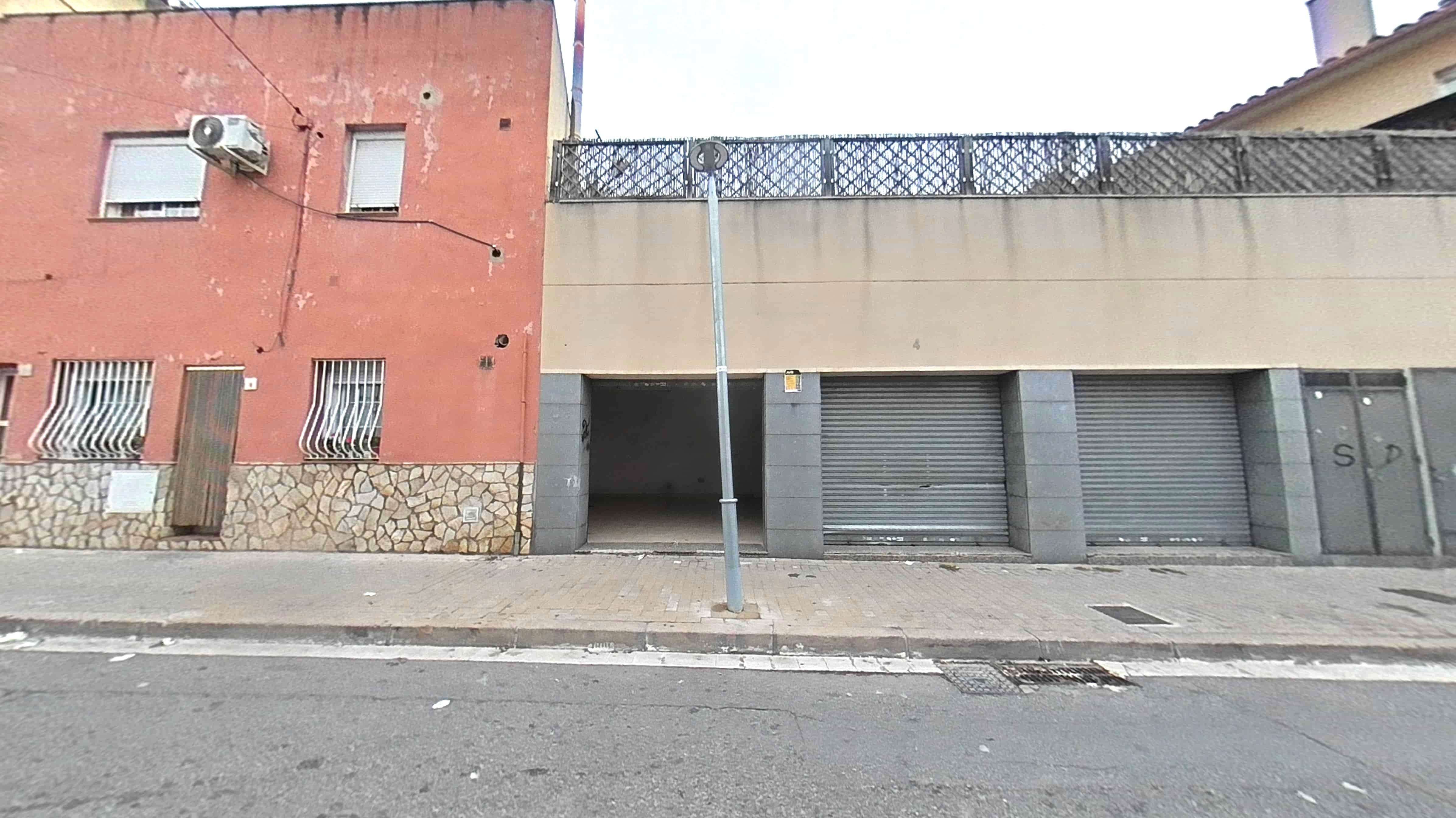 Vista exterior de Pis en venda en Canovelles