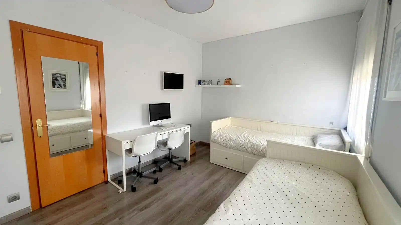 Schlafzimmer von Wohnung zum Verkauf in Sant Feliu de Llobregat mit Klimaanlage, Heizung und Parkett