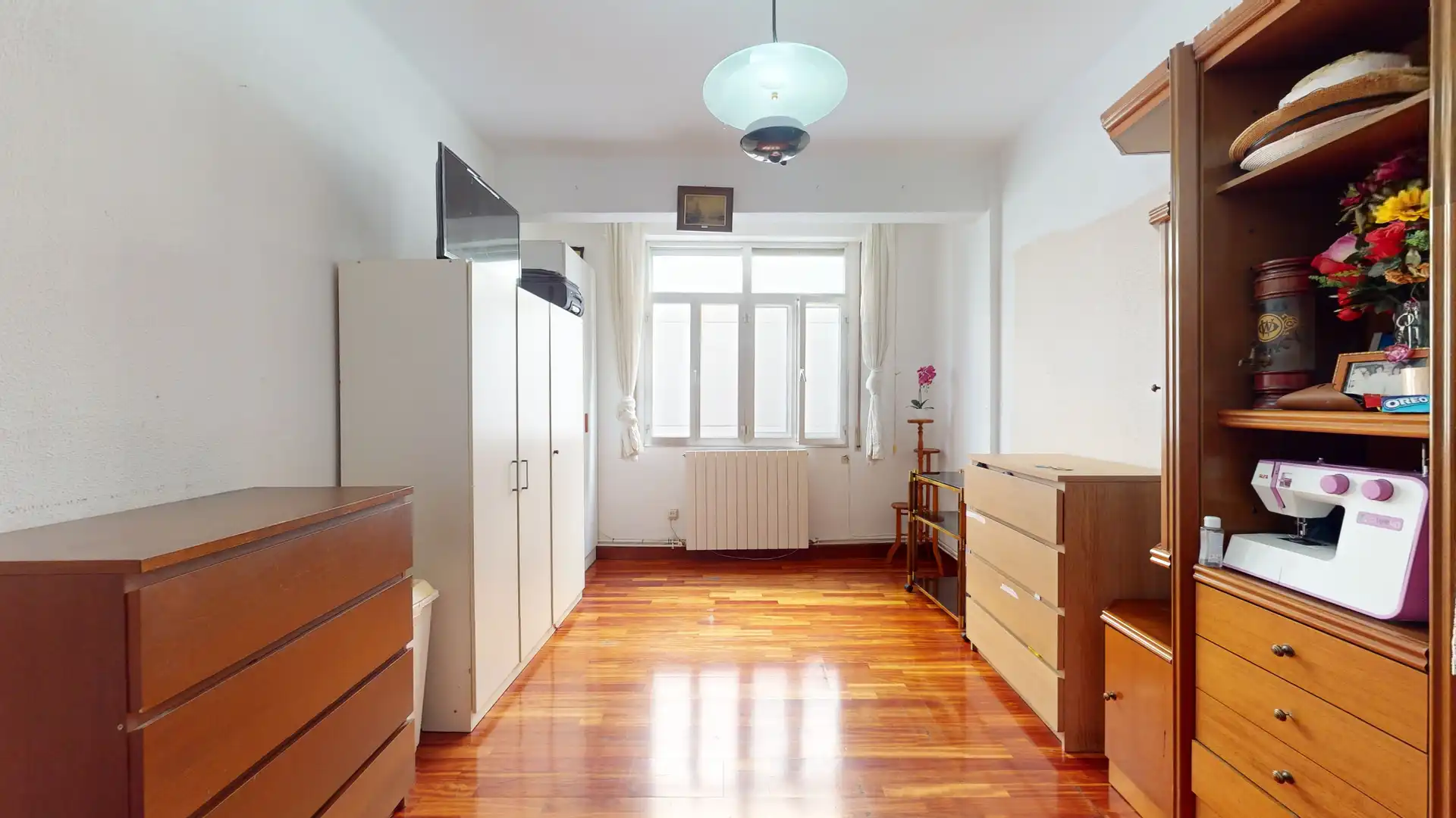 Bedroom of Flat for sale in Bilbao 