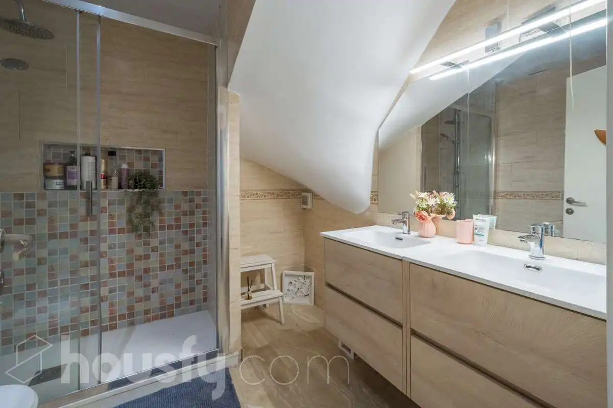 Baño de Dúplex en venta en Badalona con Terraza