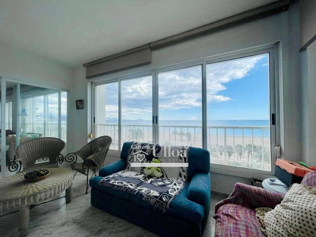 Piso en Venta en  Avenida Niza en Playa de San Juan