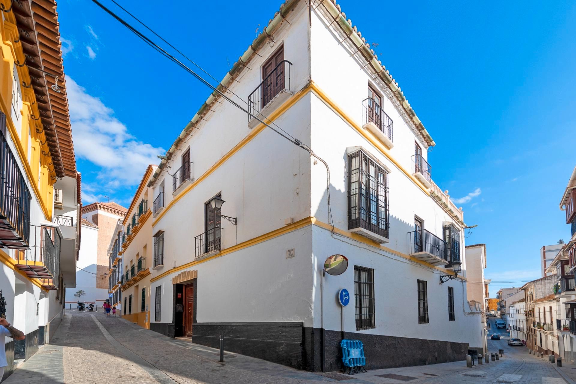 Exterior view of House or chalet for sale in Vélez-Málaga  with Air Conditioner, Terrace and Balcony