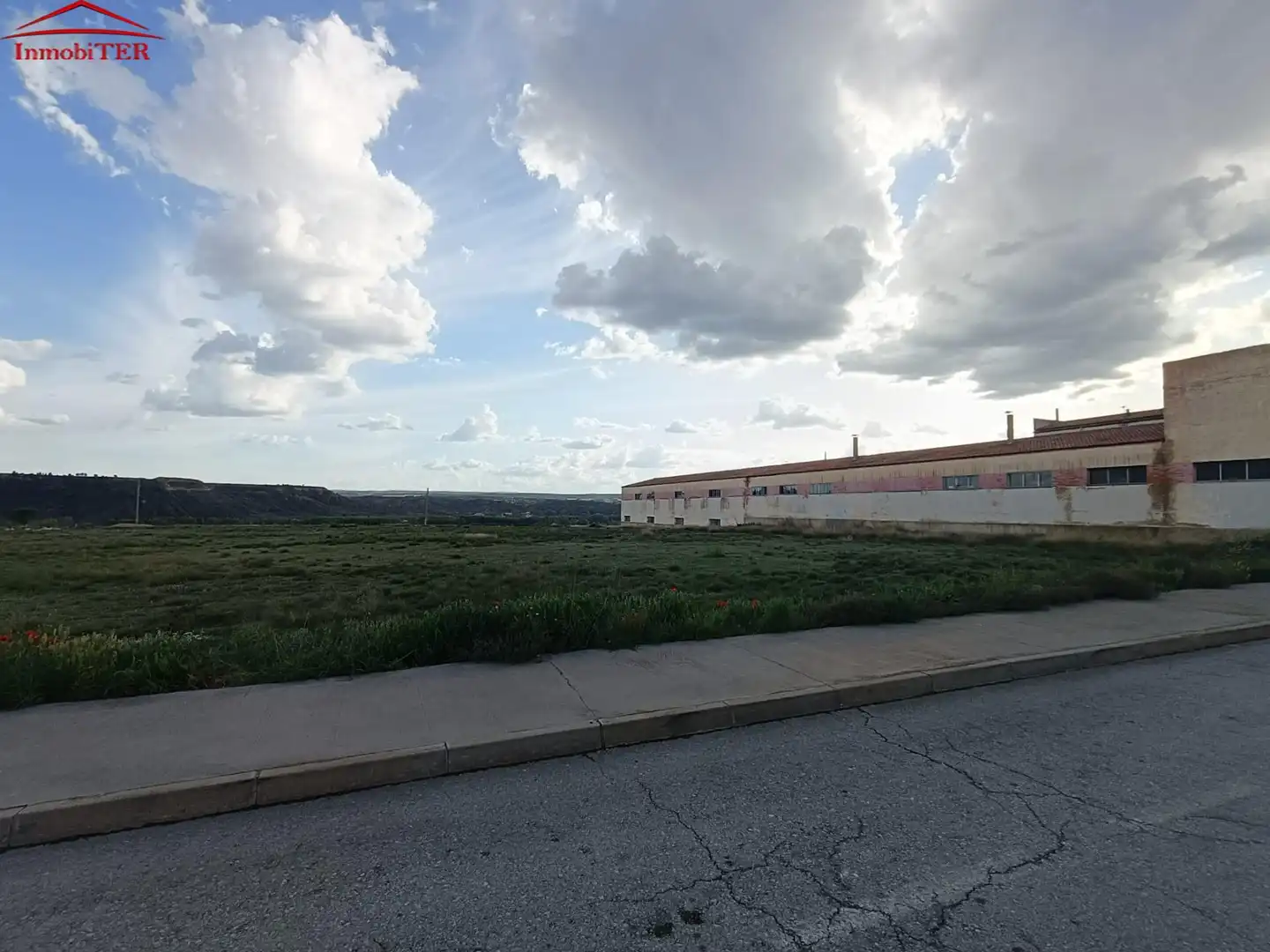 Terreny industrial en venda en Teruel