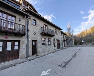 Vista exterior de Casa o xalet en venda en Rupit i Pruit amb Calefacció, Jardí privat i Terrassa