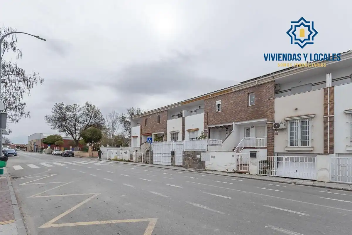 Adossat amb terrassa en venda a Belicena, imagen 30
