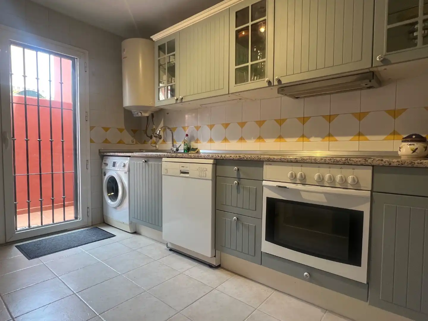 Cocina de Casa o chalet de alquiler en Vélez-Málaga con Terraza, Amueblado y Balcón