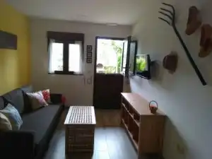 Sala d'estar de Casa o xalet en venda en Cudillero amb Aire condicionat, Calefacció i Jardí privat
