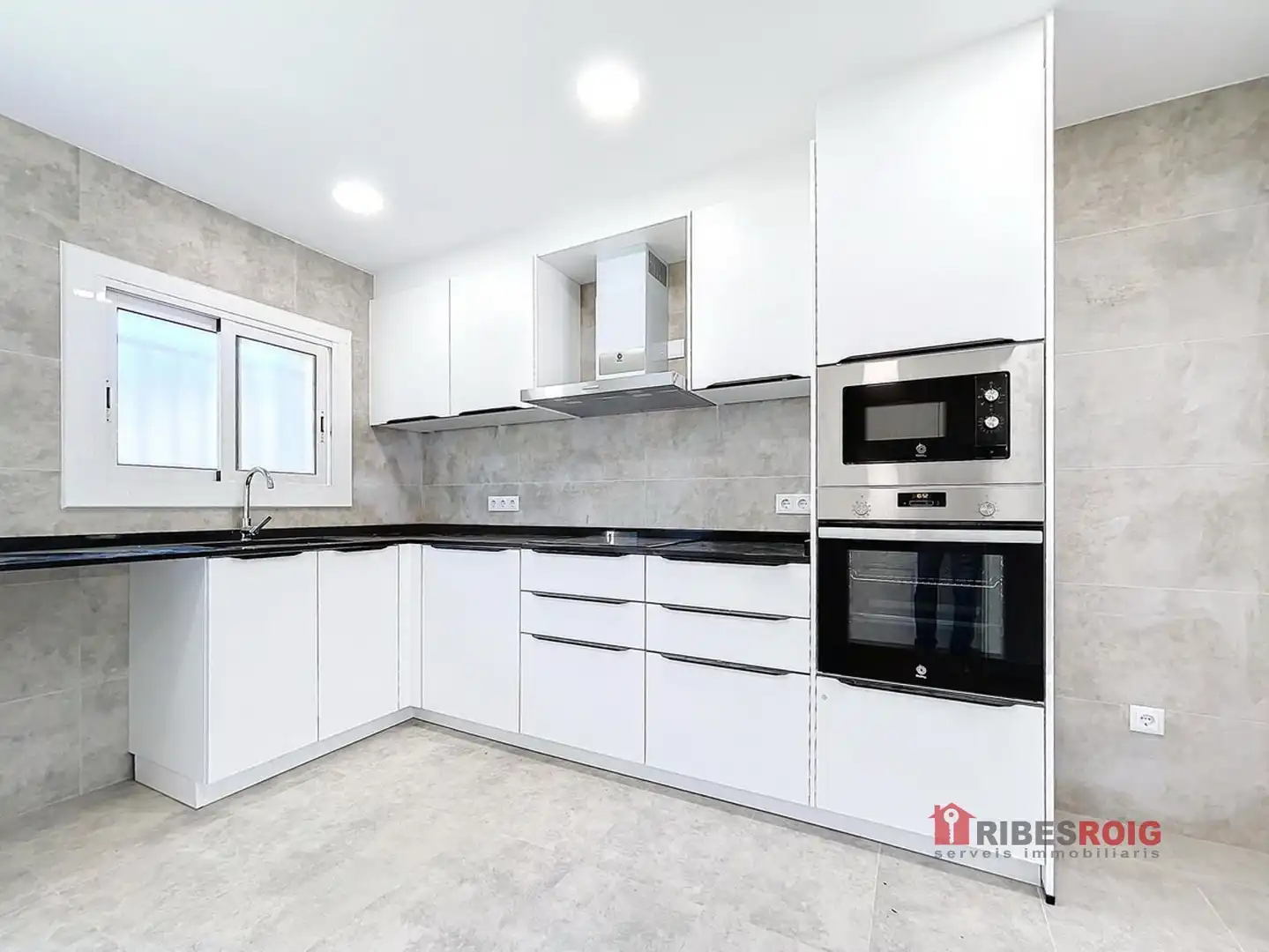 Detached homes for sale in Circumval Lacio, Centre