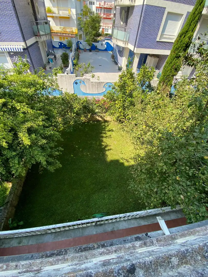 Garten von Einfamilien-Reihenhaus zum Verkauf in Castro-Urdiales mit Heizung, Privatgarten und Parkett