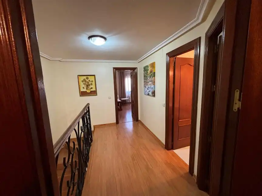 Houses for sale in Linares  with Air Conditioner, Heating and Private garden