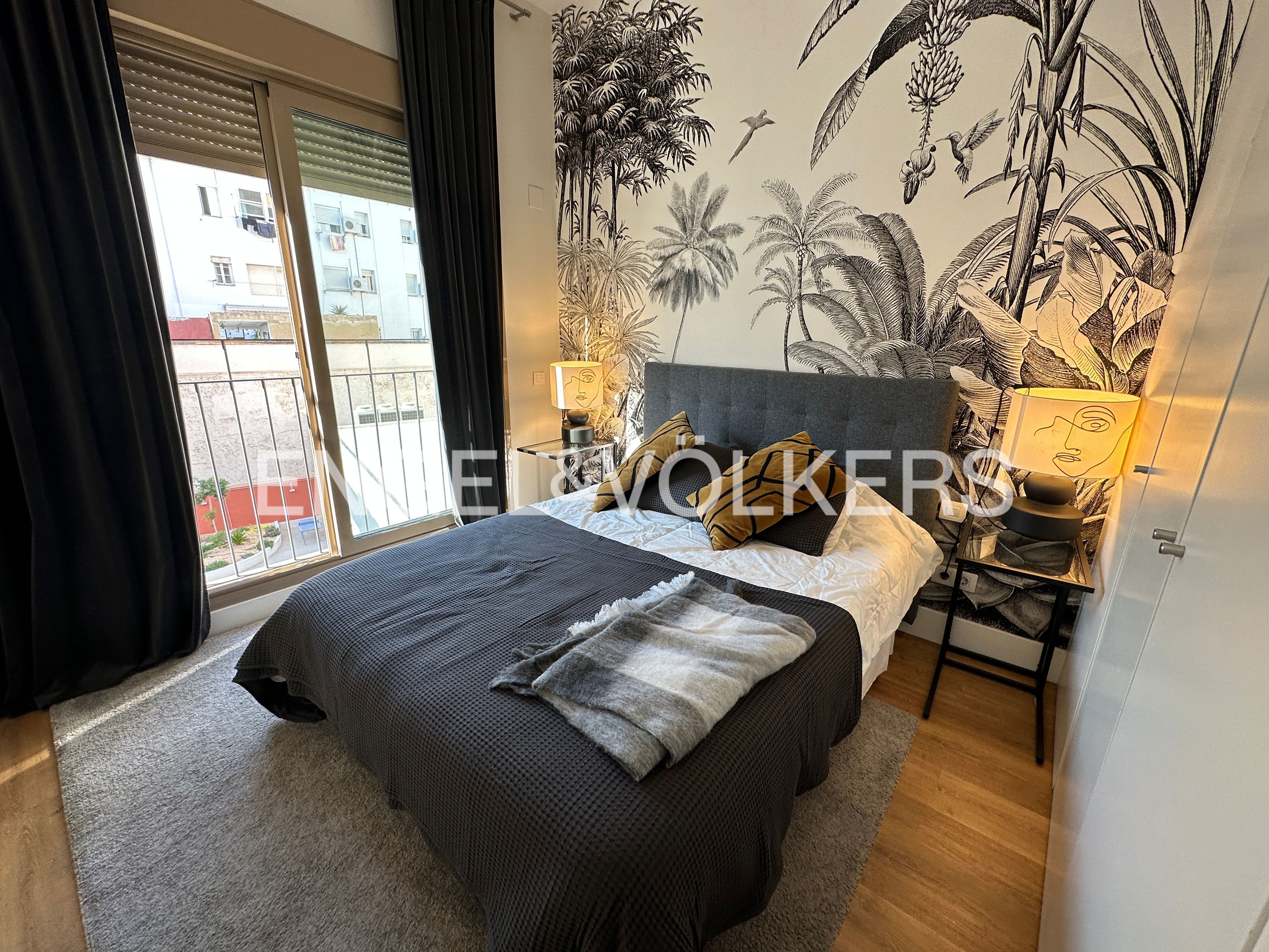 Dormitori de Pis de lloguer en  Valencia Capital amb Calefacció i Terrassa