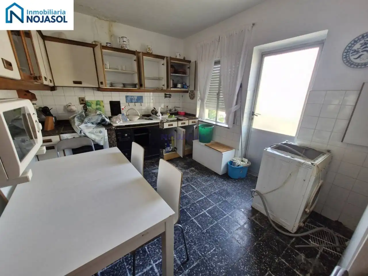 Cuina de Casa o xalet en venda en Arnuero amb Calefacció, Jardí privat i Terrassa