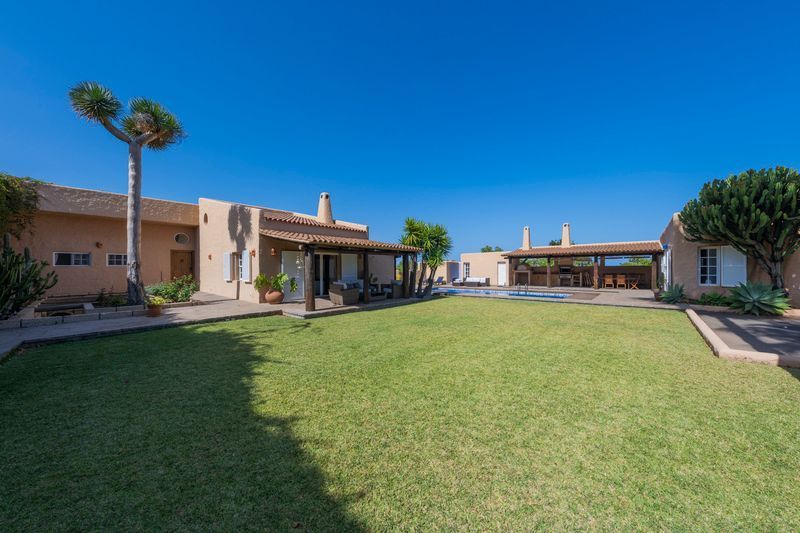 Garden of Houses for sale in Arafo  with Air Conditioner, Private garden and Swimming Pool