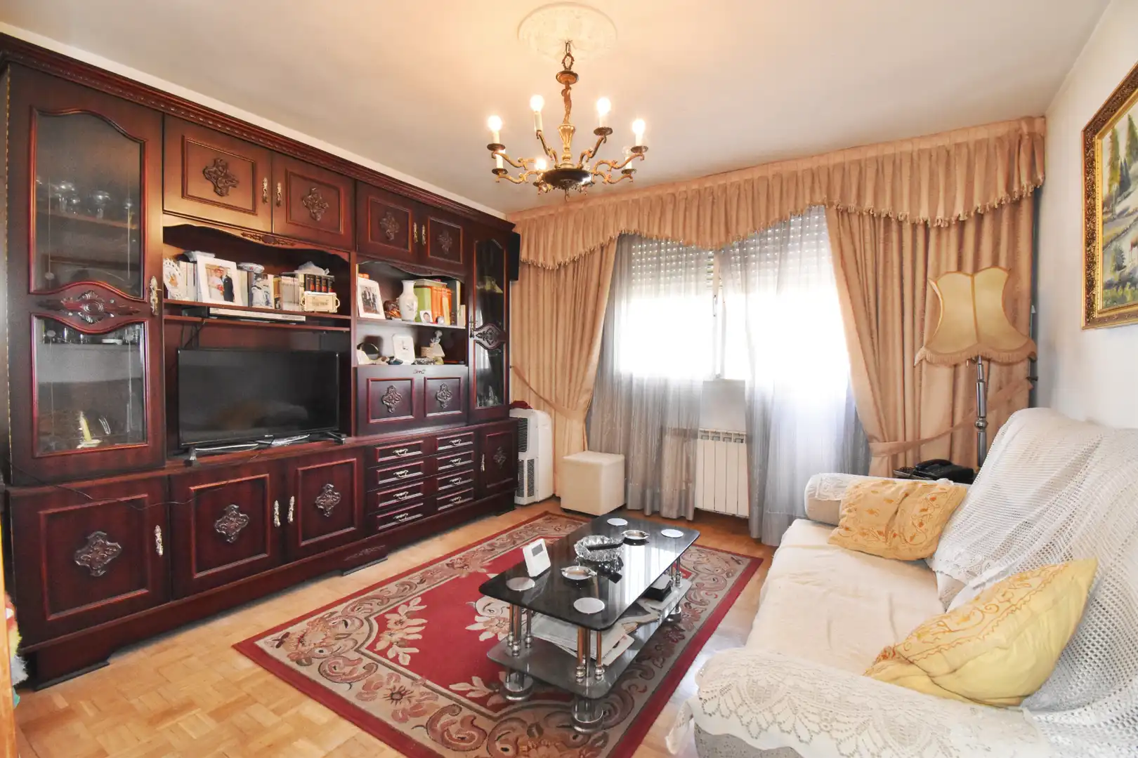 Sala de estar de Piso en venta en Madrid con Calefacción, Parquet y Amueblado