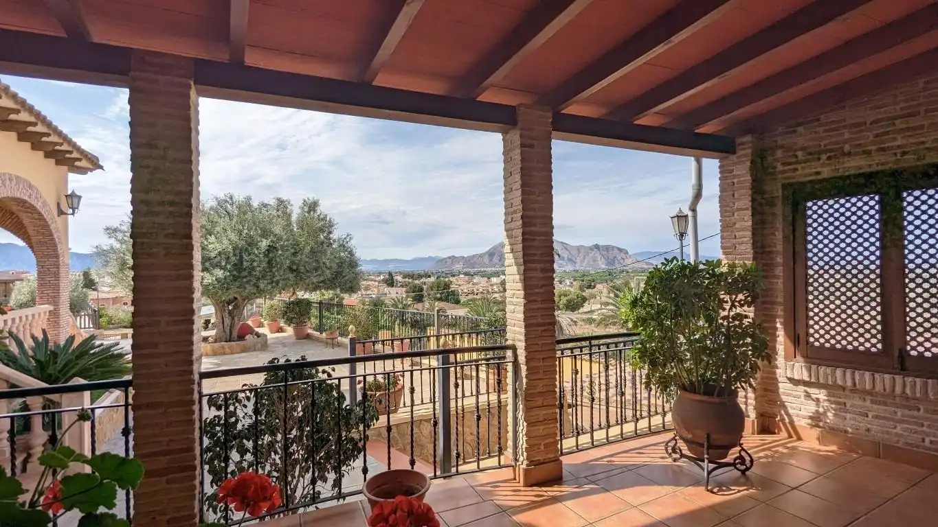 Terrassa de Casa o xalet en venda en Orihuela amb Aire condicionat, Calefacció i Terrassa