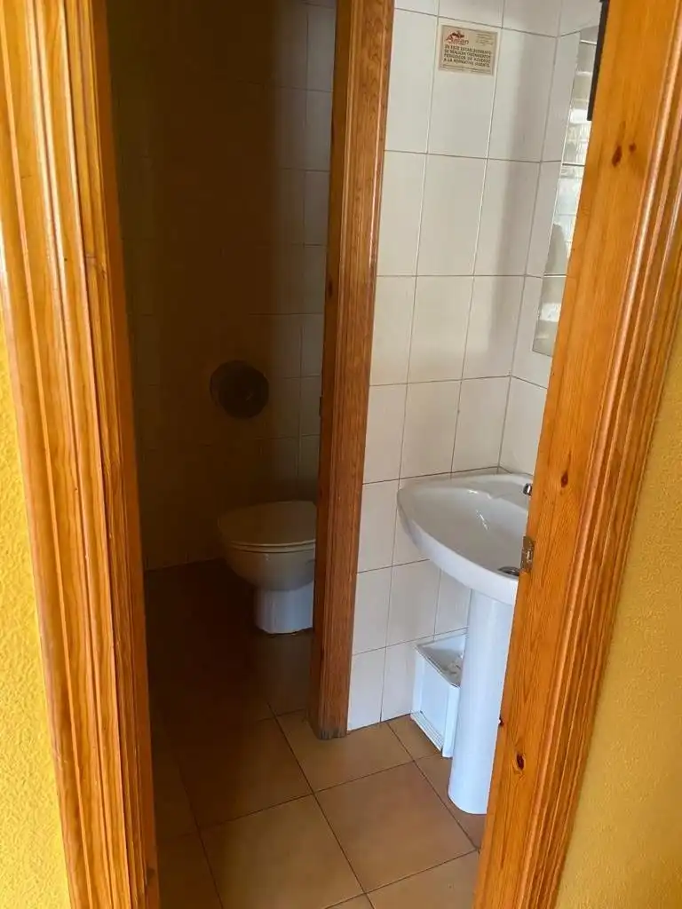 Local comercial en venda a Matallana de Torío, imagen 13