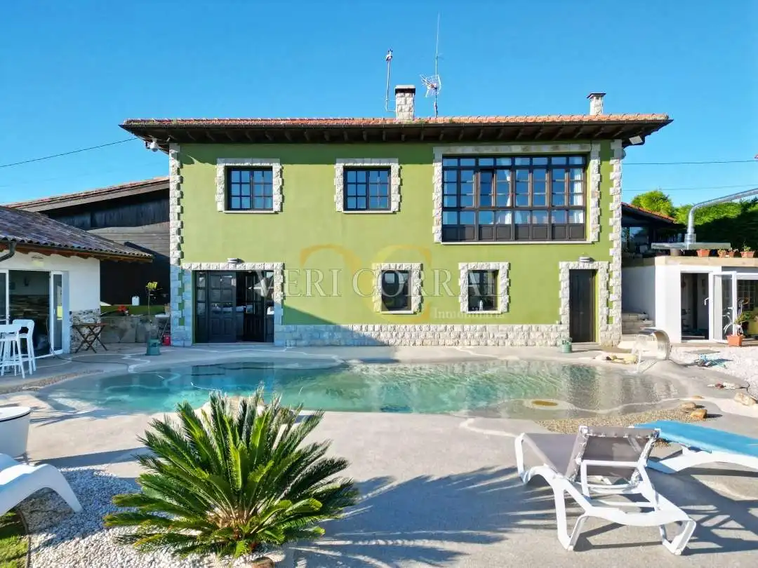 Vista exterior de Casa o chalet en venta en Llanes con Calefacción, Jardín privado y Terraza