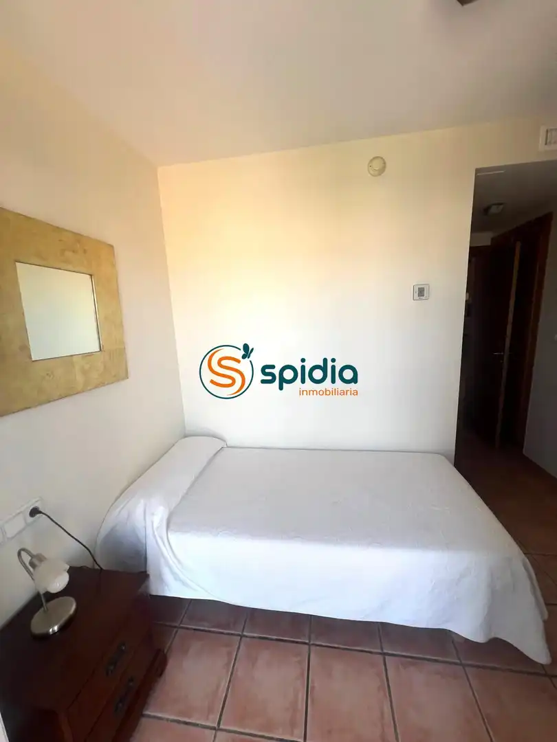 Habitación de Edificio en venta en Águilas