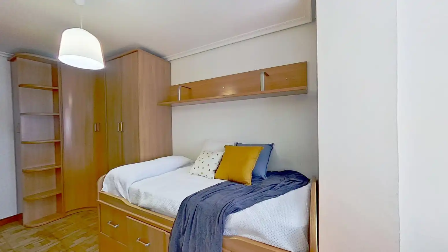 Flat for sale in CL FERNANDO RIOS, Los Castros