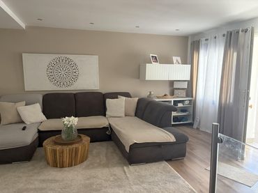 Doppelhaushälfte mit Pool zum Verkauf in Santangelo