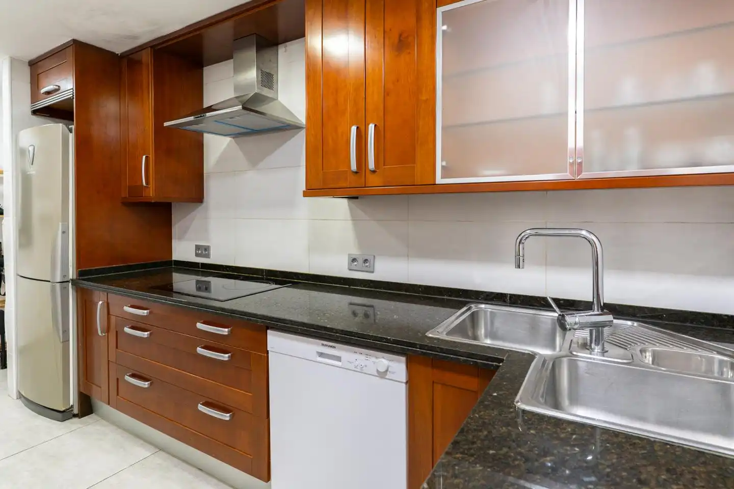 Küche von Maisonette zum Verkauf in Santa Pola mit Klimaanlage, Terrasse und Möbliert