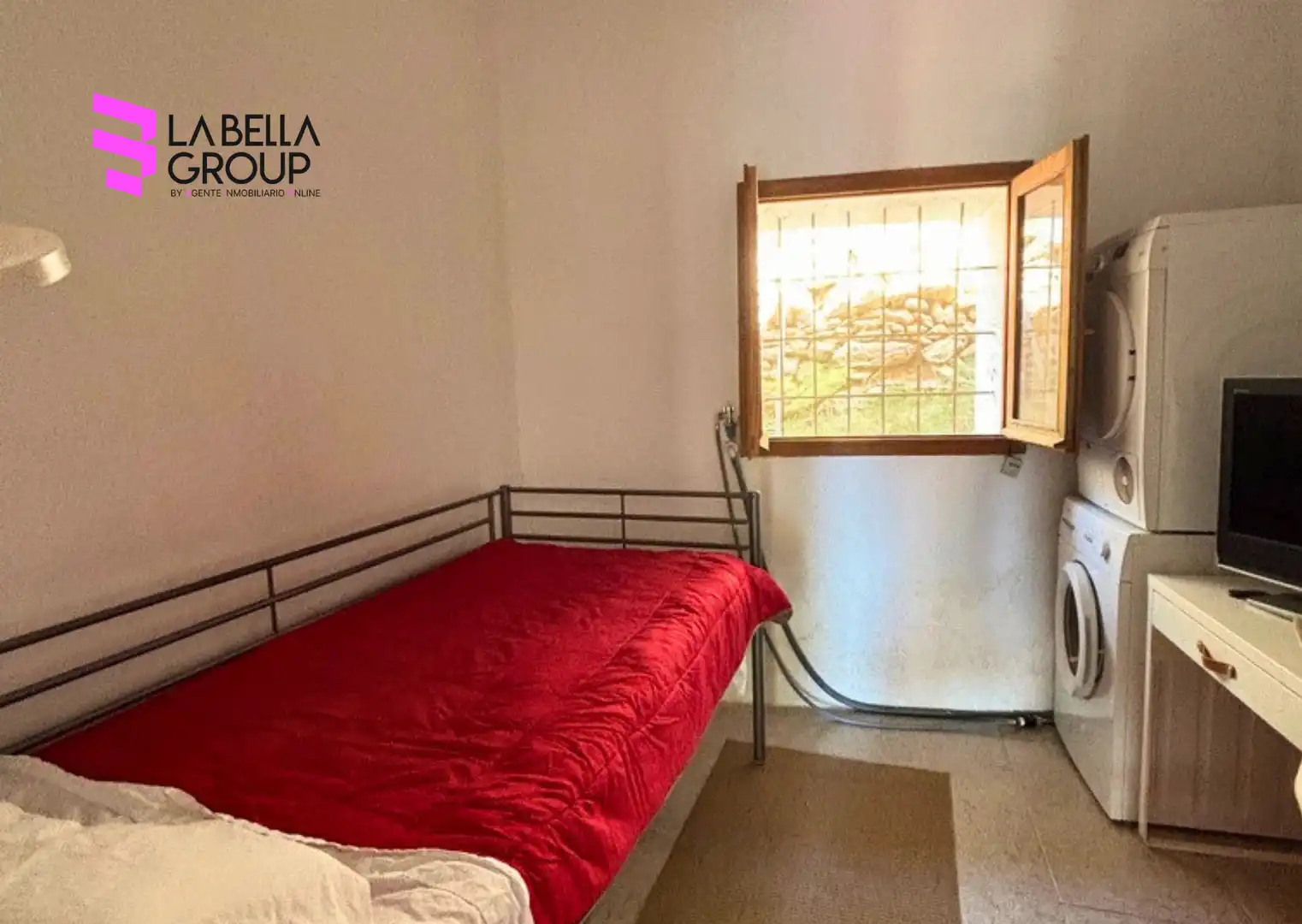 Dormitori de Finca rústica en venda en Santa Eulària des Riu amb Aire condicionat, Jardí privat i Terrassa
