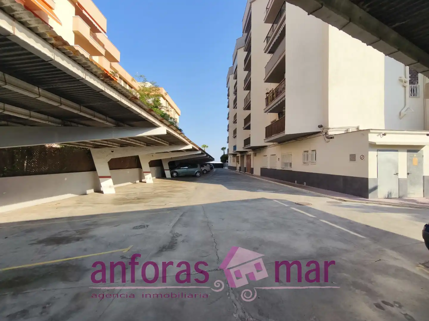 Parking de Piso en venta en Torredembarra con Calefacción y Terraza