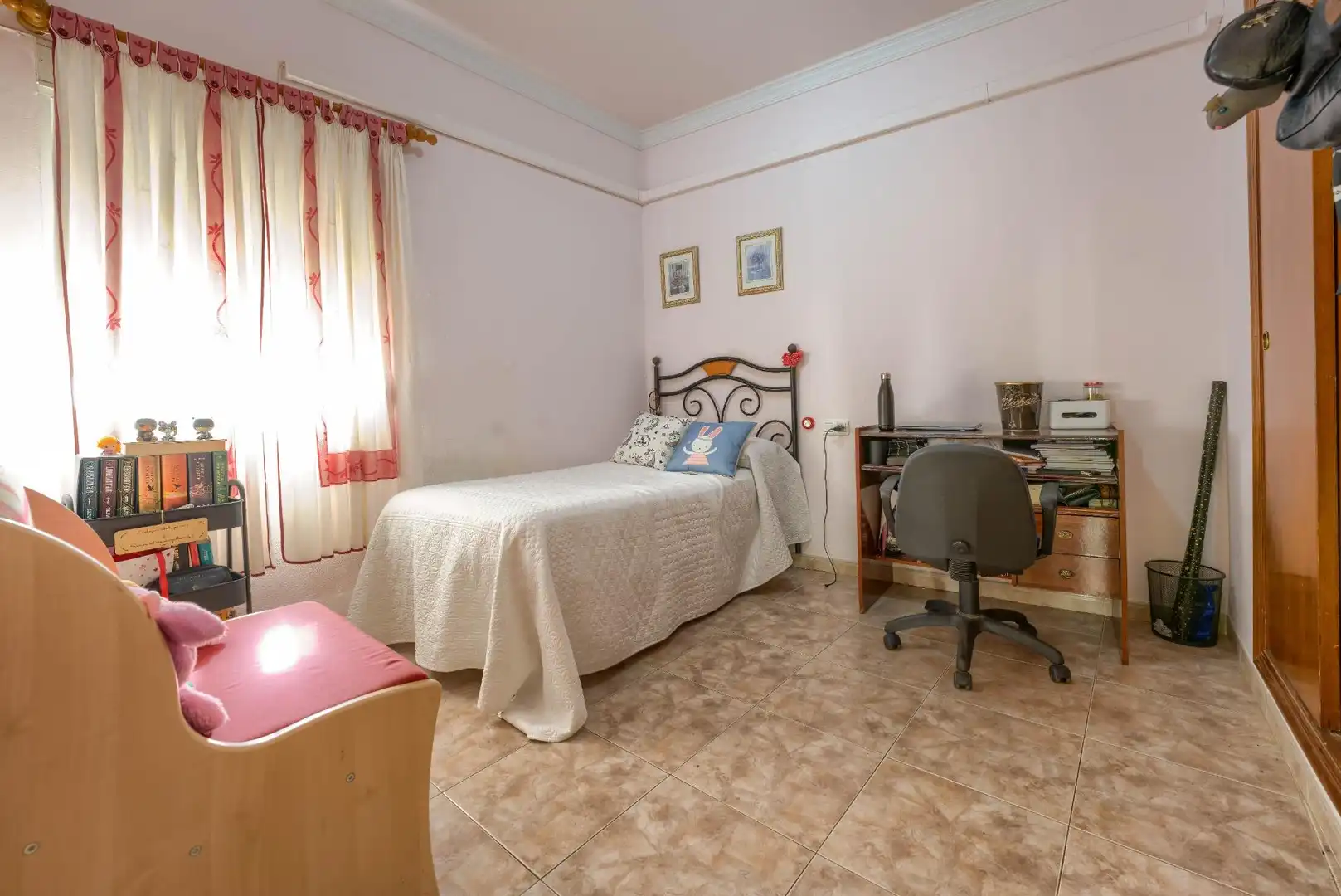 Habitación de Casa adosada en venta en La Palma del Condado con Aire acondicionado, Calefacción y Terraza