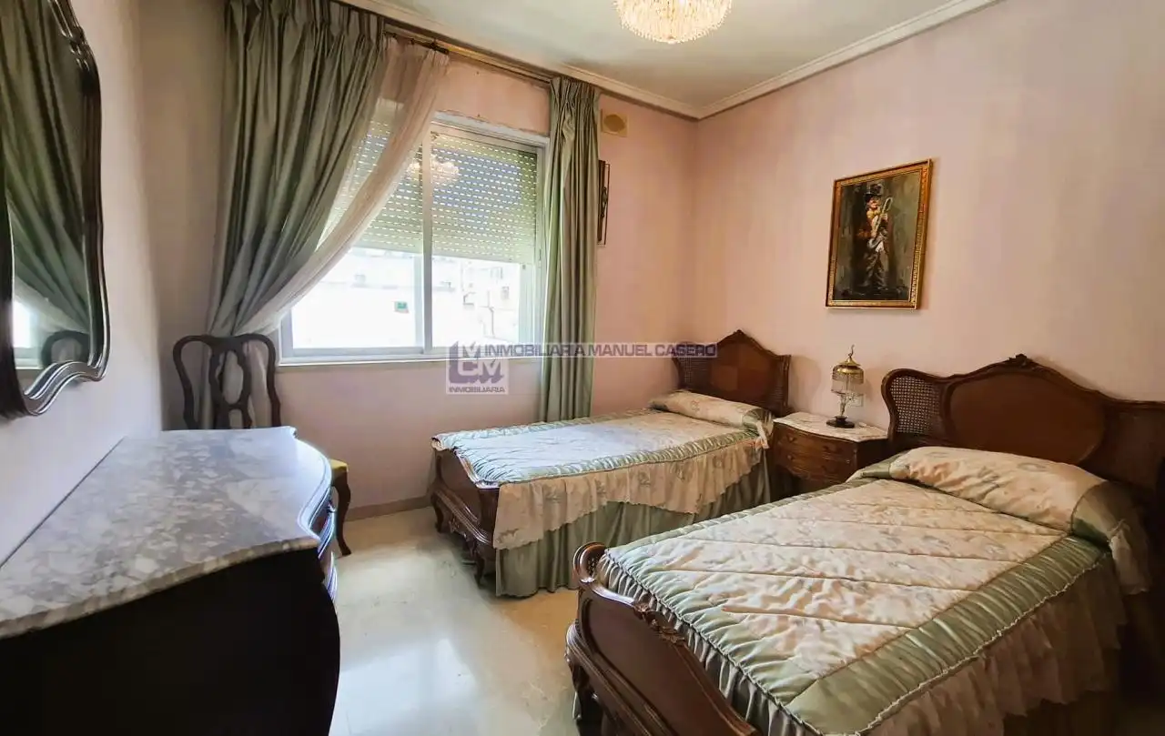 Habitación de Piso en venta en Cáceres con Calefacción y Terraza