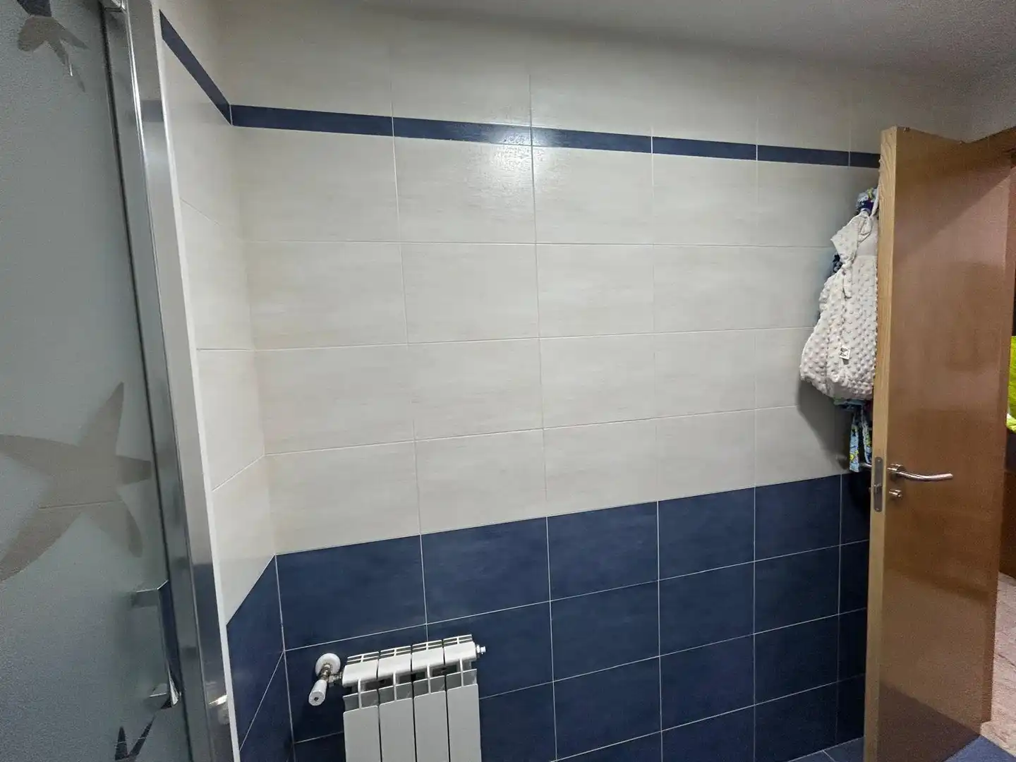 Bathroom of Flat for sale in Ciudad Real  with Air Conditioner, Heating and Terrace