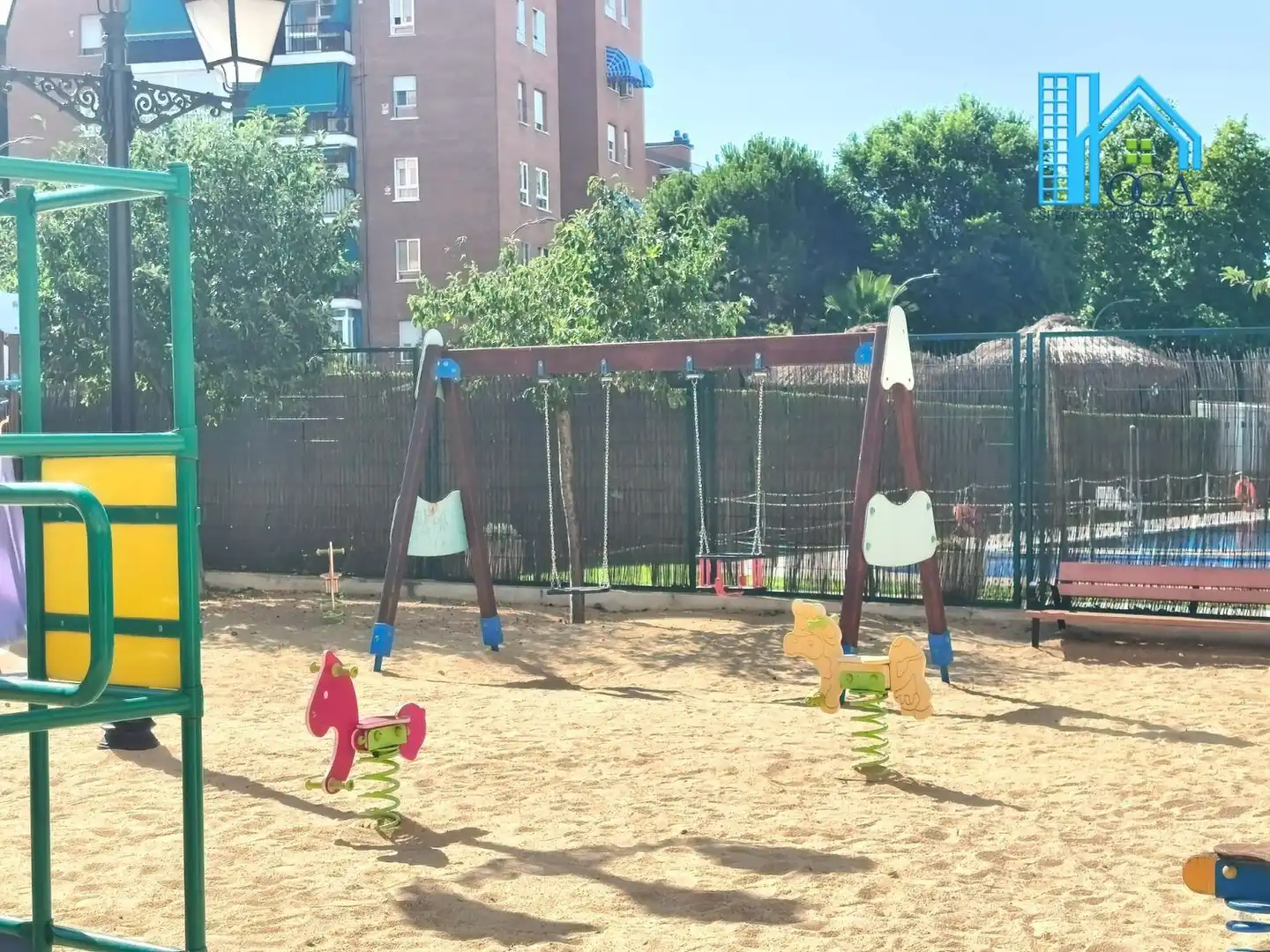 Parking de Piso en venta en Móstoles con Aire acondicionado, Jardín privado y Piscina comunitaria