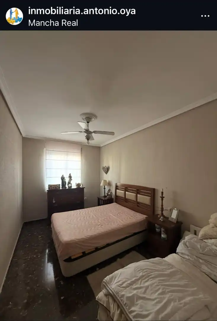 Schlafzimmer von Wohnung zum Verkauf in Mancha Real mit Möbliert, Ofen und Waschmaschine