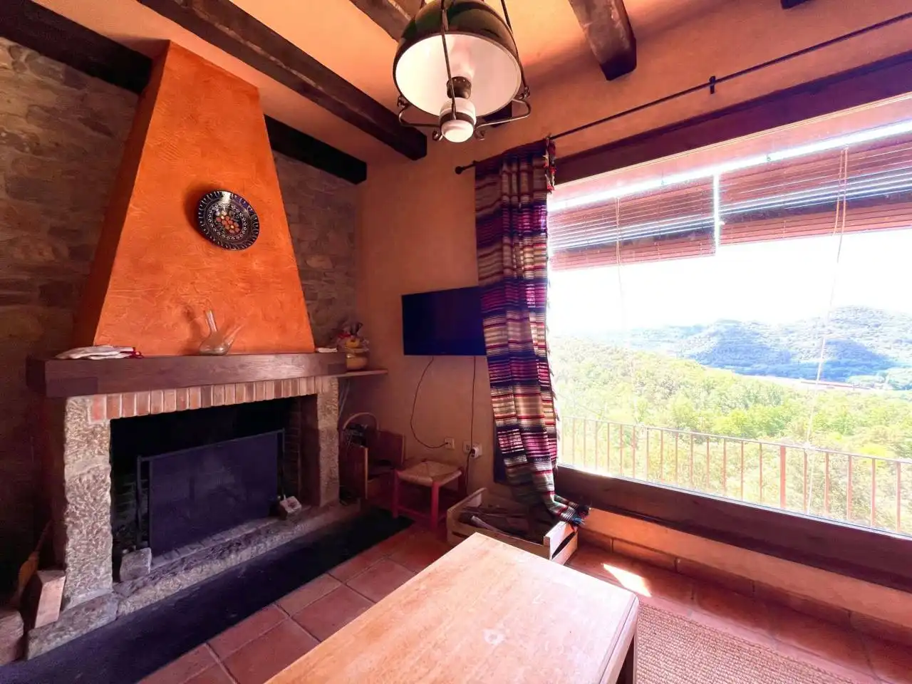 Sala de estar de Finca rústica en venta en Sant Aniol de Finestres con Calefacción, Jardín privado y Terraza