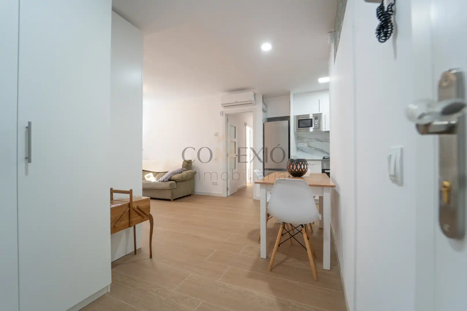 Living room of Ground floor for sale in Girona  with Air Conditioner, Heating and Private garden