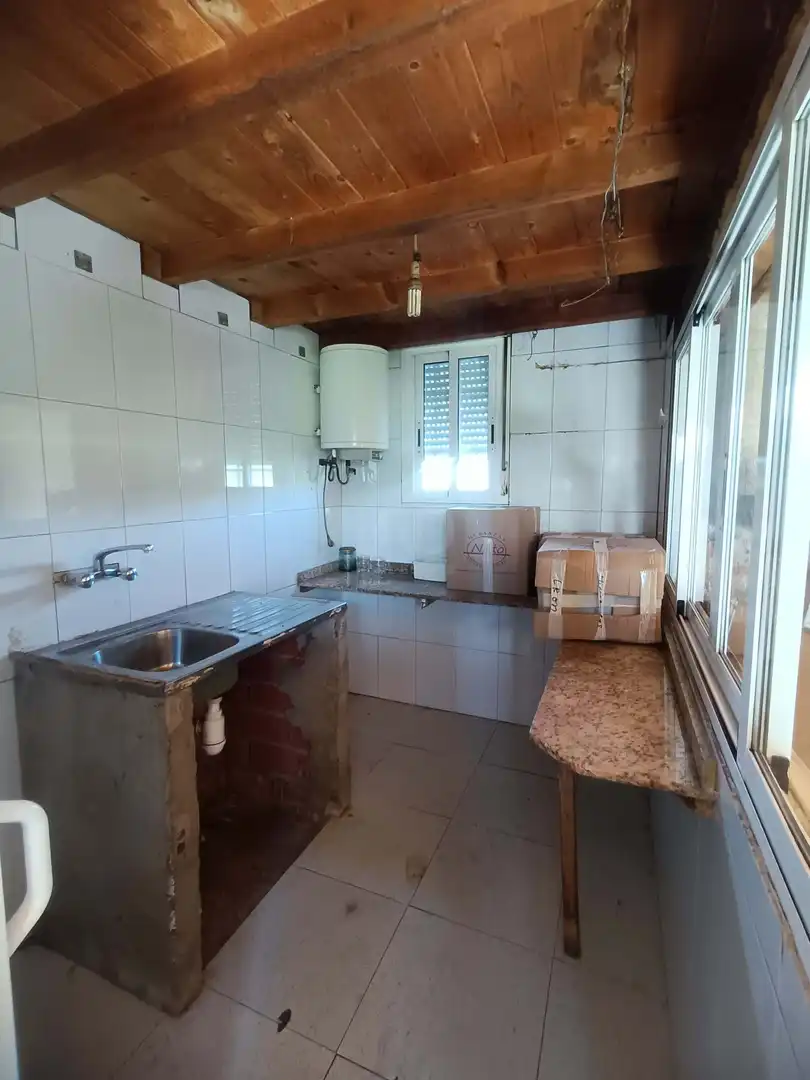 Cuina de Casa o xalet en venda en San Pedro Bercianos amb Calefacció