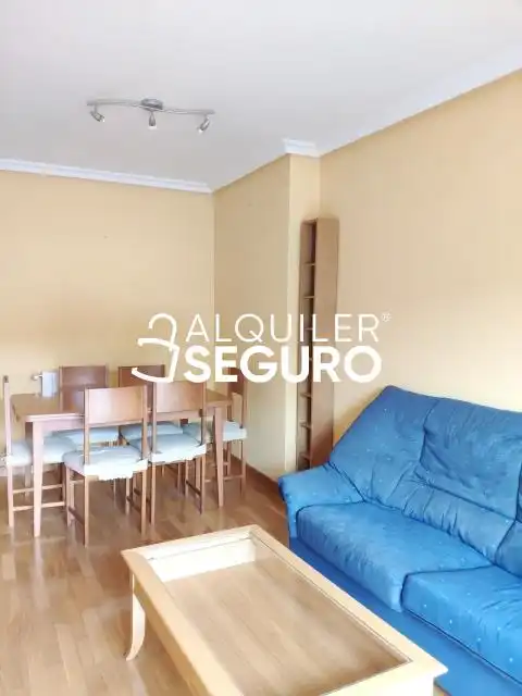 Schlafzimmer von Wohnung zur Miete in Madrid mit Heizung, Schwimmbad und Möbliert