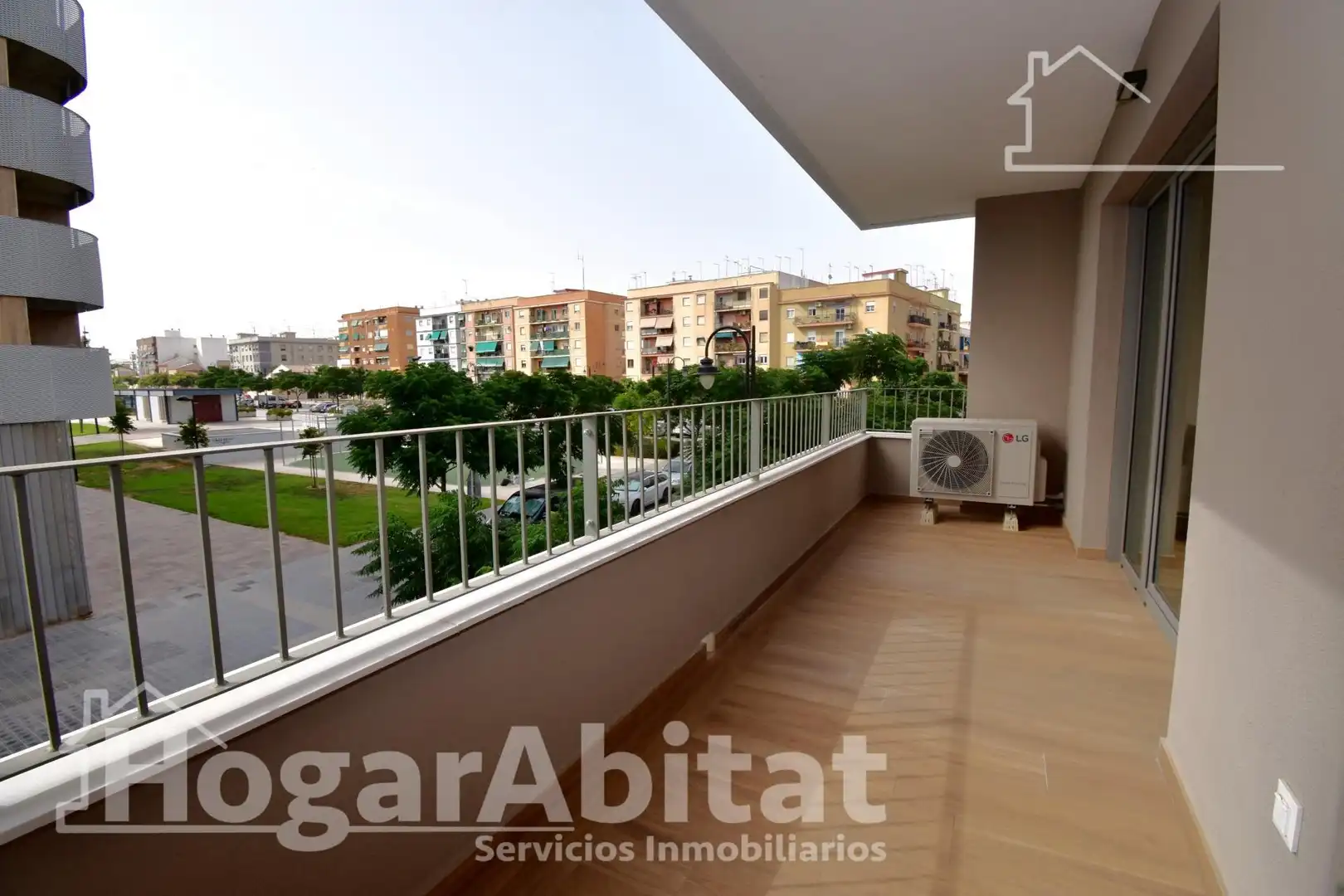 Vista exterior de Pis en venda en Quart de Poblet amb Aire condicionat, Calefacció i Terrassa