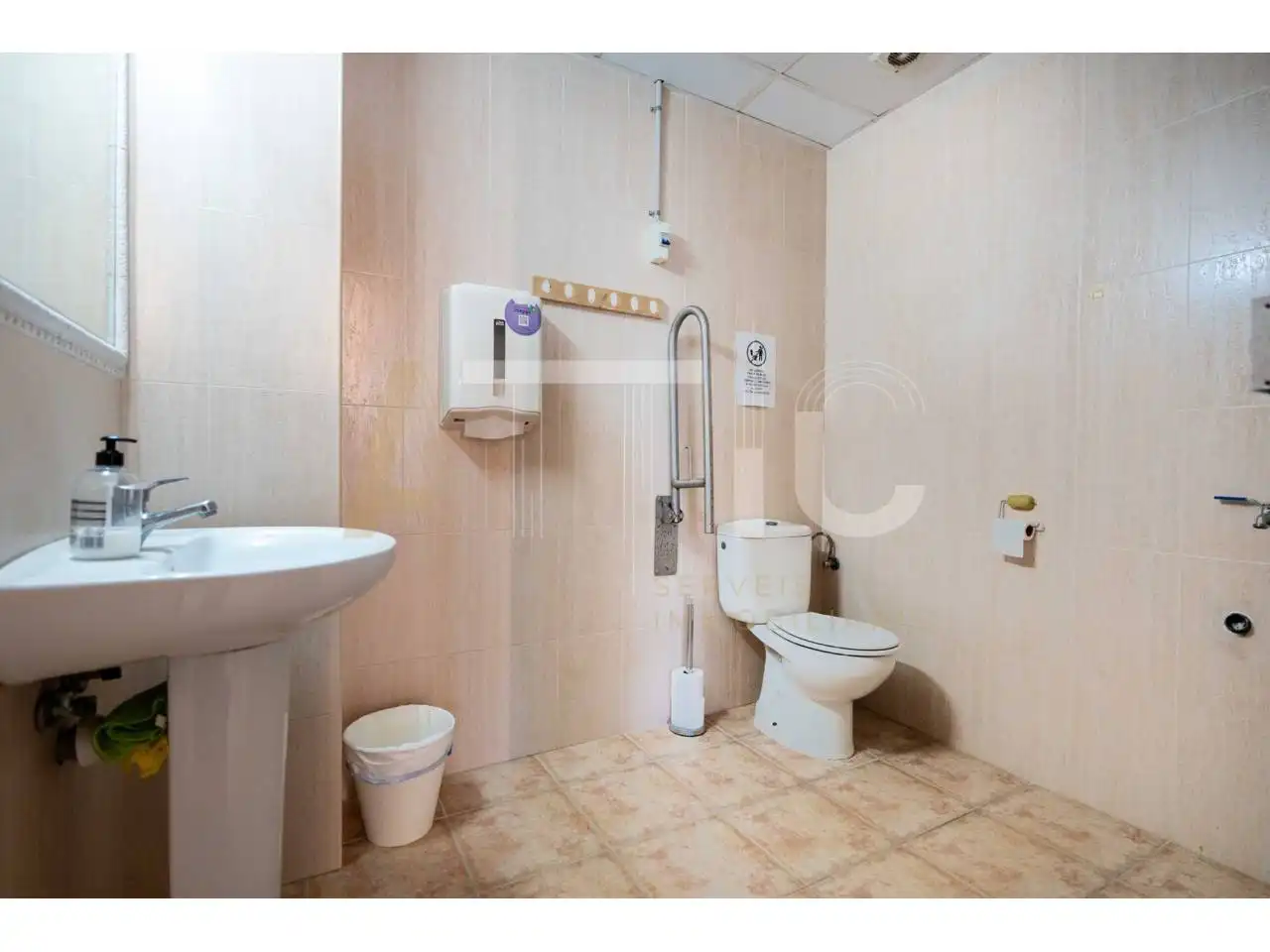 Bathroom of Commercial properties for sale in Sabadell  with Air Conditioner