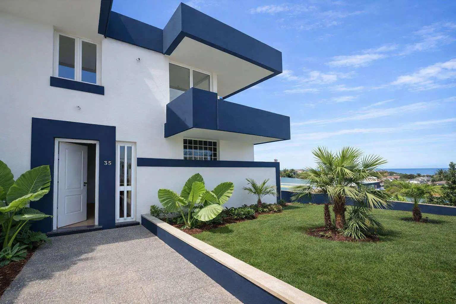 Vista exterior de Casa o xalet en venda en Llucmajor amb Aire condicionat, Calefacció i Jardí privat