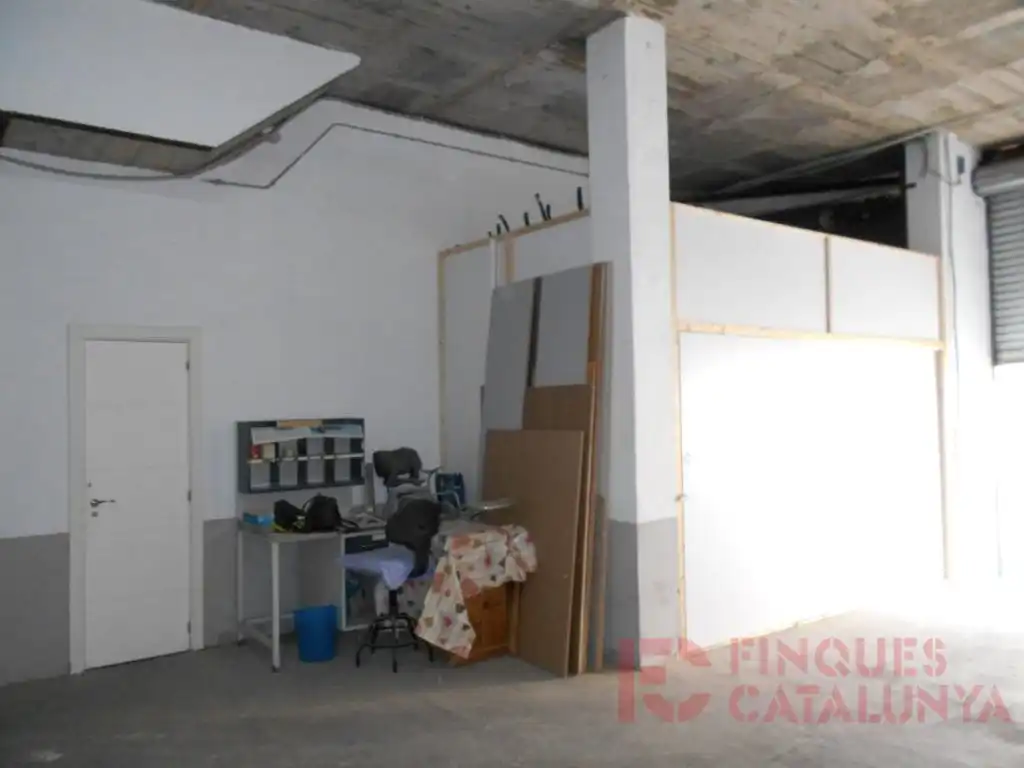 Gewerbefläche zum Verkauf in Sant Romà