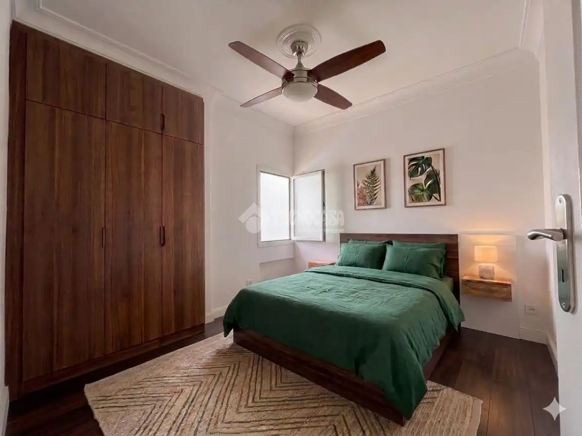 Habitación de Ático en venta en Madrid con Calefacción, Terraza y Balcón