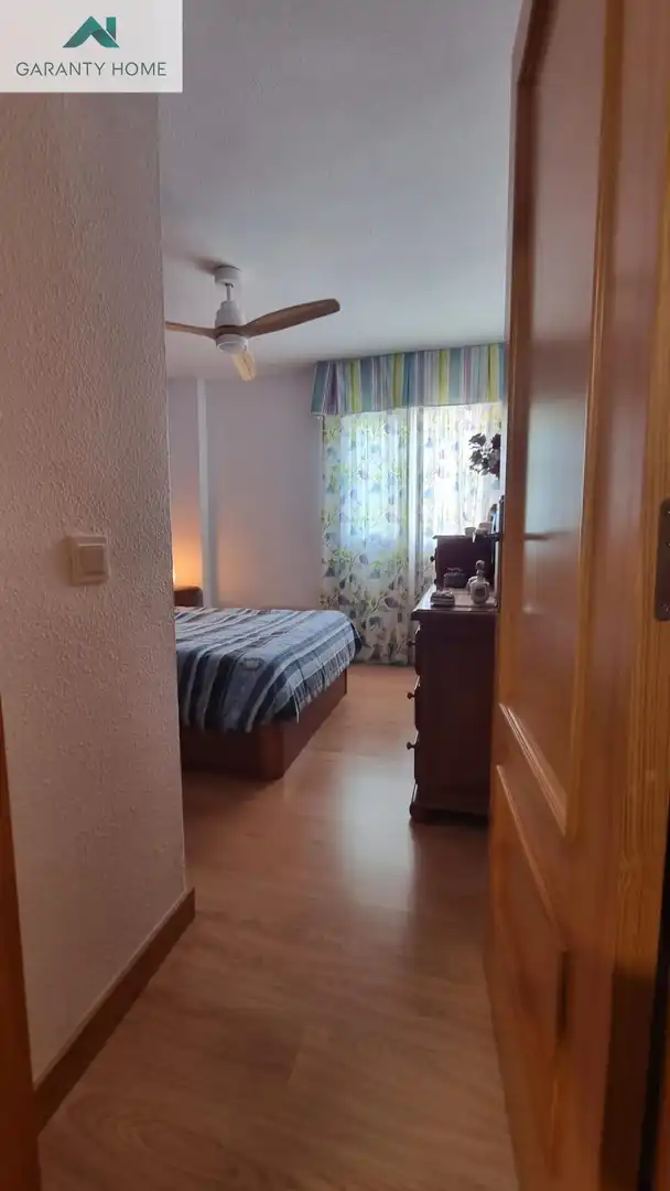 Dormitori de Pis en venda en Benalmádena amb Jardí privat, Terrassa i Moblat