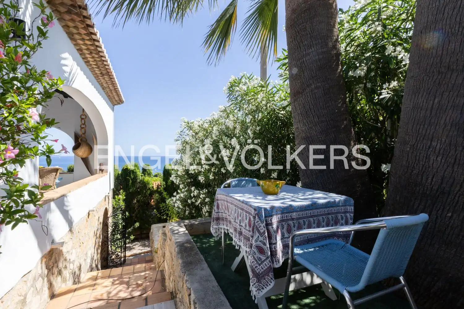 Terrassa de Casa o xalet en venda en Dénia amb Aire condicionat, Calefacció i Jardí privat