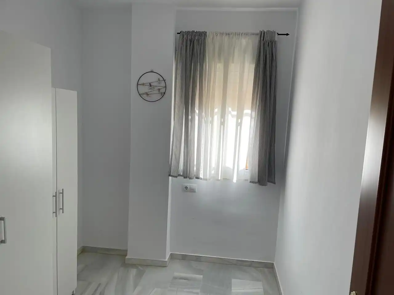 Dormitori de Planta baixa de lloguer en Dos Hermanas amb Moblat