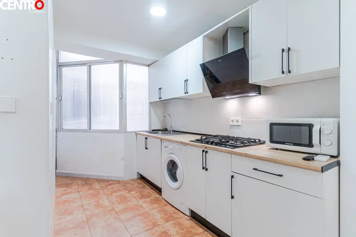 Cocina de Piso en venta en Granada con Aire acondicionado y Terraza