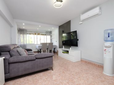 Flat with lift for sale in Nou Barris