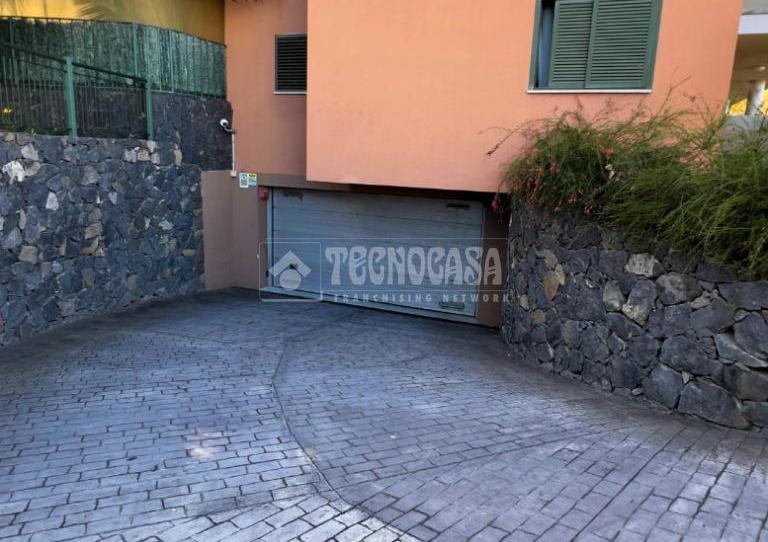 Photo 1 of Garage for sale in Zona Botánico, Santa Cruz de Tenerife