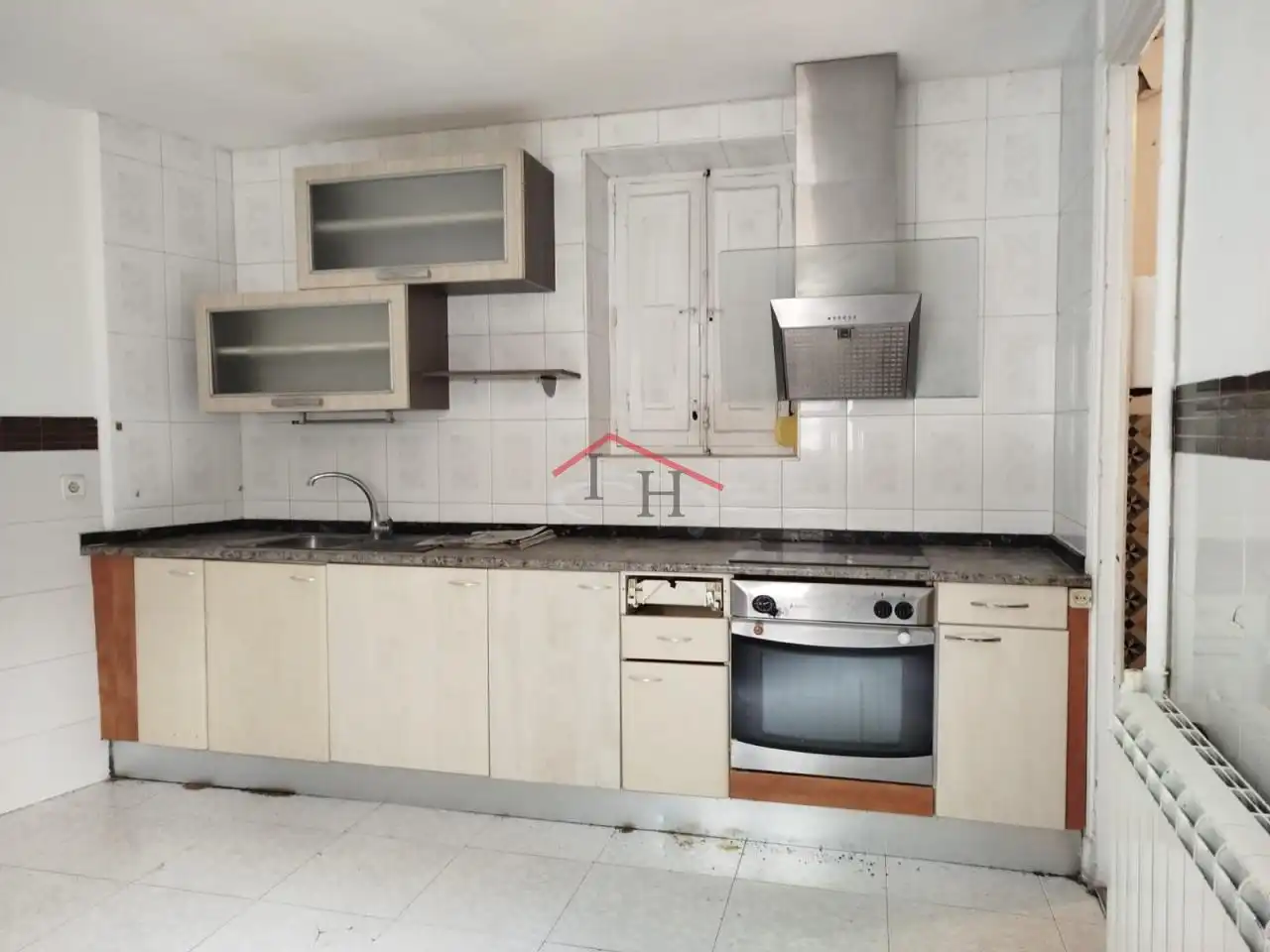 Cocina de Casa o chalet en venta en León Capital  con Calefacción y Terraza